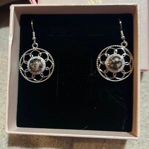 Rhodanite crystal set
